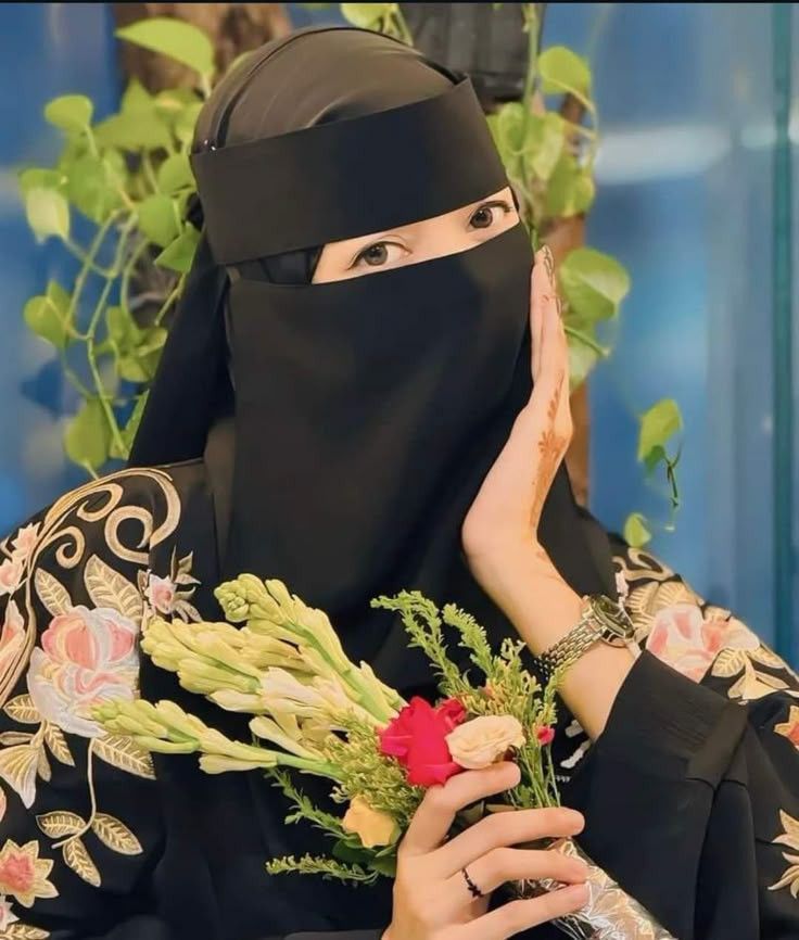 Hard Tie Back Niqab/Hijab With Locket/Nose Piece