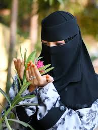 Hard Tie Back Niqab/Hijab With Locket/Nose Piece